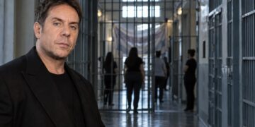 Γιώργος Μαζωνάκης: Ανεπιθύμητοι στις φυλακές οι γιατροί, κρέμασαν πανό «για πάντα Μαζώ» – Στο μικροσκόπιο η παράνομη σάουνα και τα οικονομικά τους