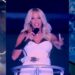 «Καμία φαντασία!»: Ποιας διεθνούς φήμης star αντιγραφή ήταν η έναρξη της Άννας Βίσση στο ΟΑΚΑ – Δείτε τις ομοιότητες (video)