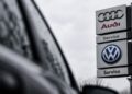 Σχεδόν τρία εκατομμύρια οχήματα Volkswagen και Audi ανακαλούνται παγκοσμίως – Πρόβλημα στο τιμόνι