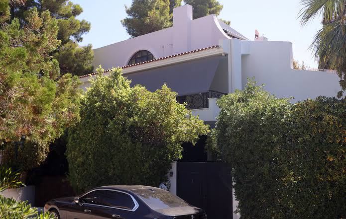 Ραγδαίες εξελίξεις! Μαζωνάκης: Δεν έχει να πληρώσει τα ενοίκια της βίλας η οικογένεια; Τι θα γίνει με τα πράγματα του Γιώργου; 1 images 41