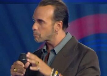 The Voice – Ράκος ο Μουζουράκης για τον Μαζωνάκη: «Βρισκόμαστε ακόμα σε σοκ»