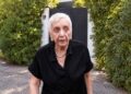 Ποτάμι τα δάκρυα! Κατέρρευσε η μάνα του Μαζωνάκη στο σπίτι του στη Βούλα – Τι αντίκρισε μαζί με τον ανακριτή και “λύγισε”