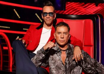 The Voice: Τι χρωστάει ο Μουζουράκης στον Μαζωνάκη κι ένα ντουέτο που μας γονάτισε